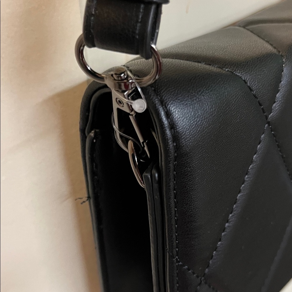 NWT Valentino Orlandi Black Quilted Vegan Leather Adjustable Crossbody Strap - Picture 4 of 14